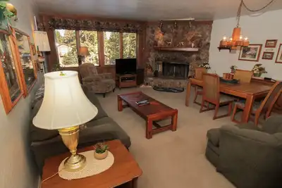 Image de Mountainback # 38, unité décorée équestre parfaite pour 6 personnes!