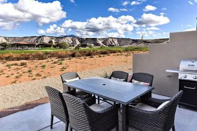 Image de Another Day In Paradise at Les Services Ledges Golf Club * Resort Inclus!