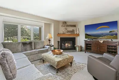 Image de Spacieux condo rénové avec vue sur Vail et Beaver Creek | A702