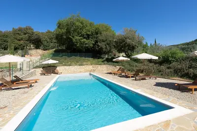 Image de Bel appartement pour 5 personnes avec piscine, Wifi, climatisation, Tv, patio et vue panoramique