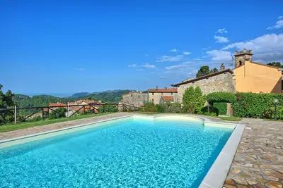 Image de Confortable appartement pour 4 personnes avec Wifi, piscine et Tv, près de Viareggio