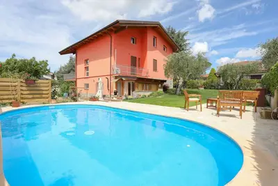 Image de Maison de vacances avec Wifi, piscine privée, climatisation, Tv, patio, vue panoramique, parking