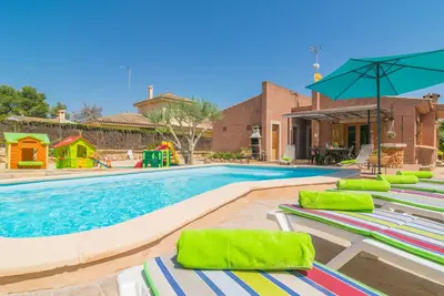 Image de Can Cantari - Villa with private pool 1 km from the beach. Free WiFi.