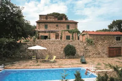Image de Belle maison de vacances privée avec piscine privée, Wifi, véranda, parking, près de Arezzo