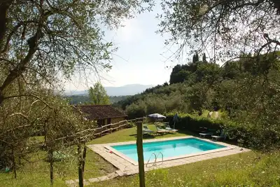 Image de Belle maison de vacances privée avec piscine privée, internet, Tv, patio, près de Lucques