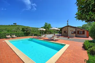 Image de Maison de vacances privée avec piscine privée, climatisation, Wifi, Tv, vue panoramique, parking