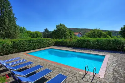 Image de Maison de vacances privée avec piscine privée, Wifi, Tv, balcon, vue panoramique, parking