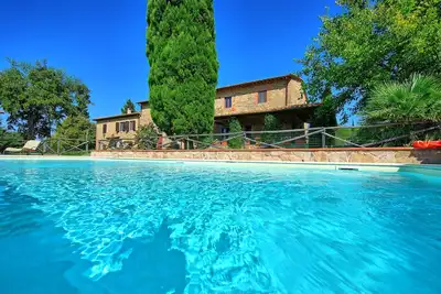 Image de Maison de vacances privée avec piscine privée, Wifi, Tv, patio, vue panoramique, près de Florence