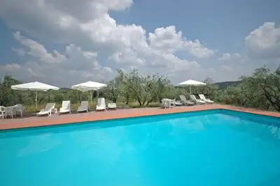 Image de Agréable appartement pour 4 personnes avec piscine, Wifi et Tv, près de Florence