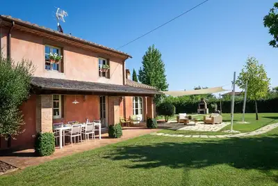 Image de Maison de vacances privée avec Wifi, piscine privée, climatisation, Tv, véranda, près de Lucques