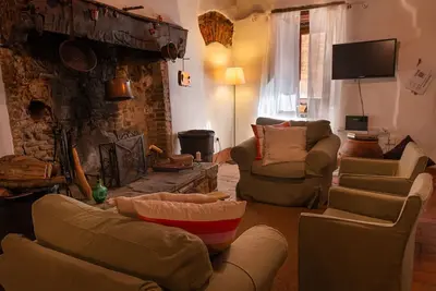 Image de Belle maison de vacances privée avec climatisation, Wifi, Tv, patio, parking, près de Arezzo