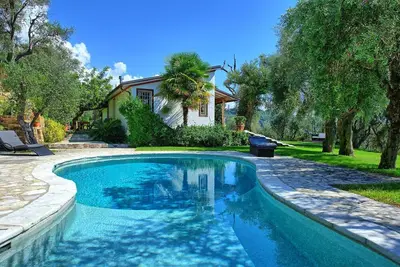 Image de Villa Oliveta – Villa de luxe avec piscine privée