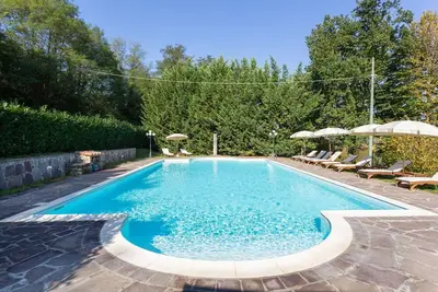 Image de Maison de vacances privée avec piscine privée, Wifi, sauna, Tv, patio, vue panoramique, parking