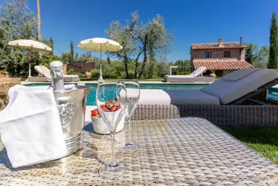 Image de Magnifique maison de vacances privée avec piscine privée, climatisation, Wifi, Tv, terrasse