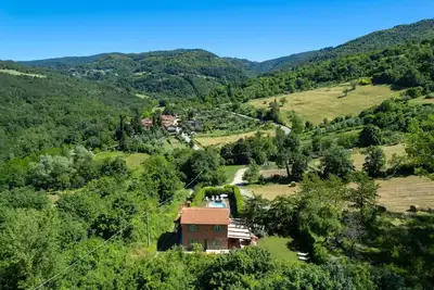 Image de Maison de Campagne à Marcoiano avec 3 chambres à coucher, 6 couchages