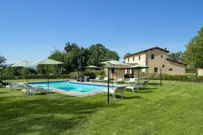 Image de Maison de Campagne à Borgo San Lorenzo avec 5 chambres à coucher, 10 couchages