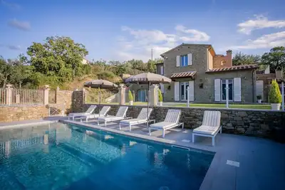 Image de Maison de vacances privée avec piscine privée, Wifi, climatisation, Tv, terrasse, près de Cortone