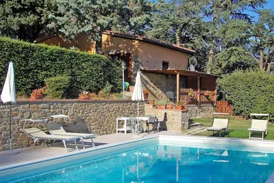 Image de Maison de vacances privée avec Wifi, piscine, Tv, terrasse, animaux admis, vue panoramique, parking