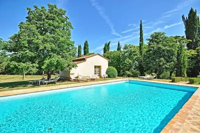 Image de Confortable appartement pour 4 personnes avec climatisation, piscine, Wifi et Tv