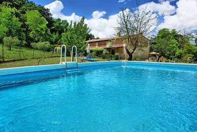 Image de Villa Diletta - Ferme avec piscine privée près de San Gimignano, Toscane