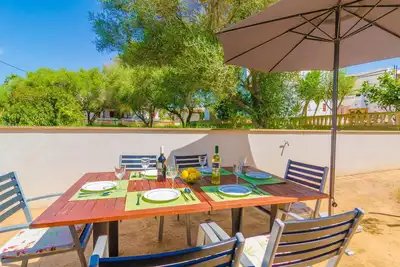 Image de Mosaic - Cosy chalet with beatiful terraces and porche near the sandy beach. Free WiFi
