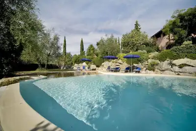 Image de Maison de vacances privée avec Wifi, climatisation, piscine privée, véranda, vue panoramique