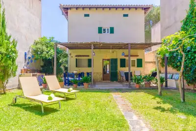 Penya - Chalet with private garden in S'Illot. Free WiFi