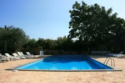 Image de Maison de vacances privée avec piscine privée, climatisation, Wifi, Tv, terrasse, parking