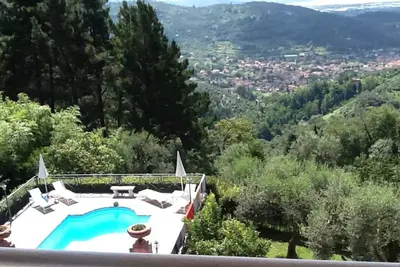 Image de Appartement avec climatisation, piscine, Wifi, Tv, patio, vue panoramique, près de Viareggio