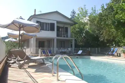 Image de Belle maison de vacances privée avec piscine, Wifi, Tv, patio, vue panoramique et parking