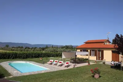 Image de Belle maison de vacances privée avec piscine privée, climatisation, Wifi, Tv, près de Cortone