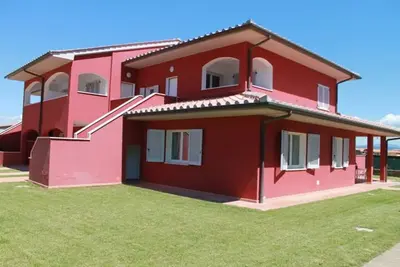 Image de Confortable appartement avec Wifi, piscine, climatisation, Tv, patio, animaux admis et parking