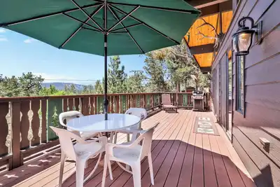 Image de * Au-Dessus De Tout L'Emplacement ~ Minutes du village / complexes ~ Amazing Sun Deck ~