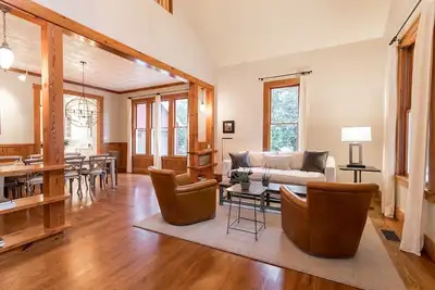 Image de Bella Regalo | Maison exquise pour 8