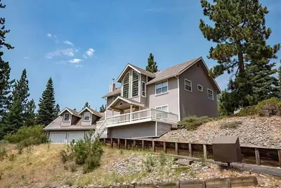 Maison majestueuse pouvant accueillir 12 personnes avec bain à remous près de la station de ski paradisiaque -2184m ~
