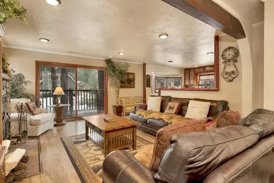 Image de * Bear Lake Central Gem ~ Foosball ~ Jacuzzi ~ Les indispensables ~