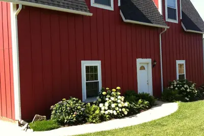 Image de Évadez-vous de la ville vers le calme et pittoresque Golden Eagle, Il.