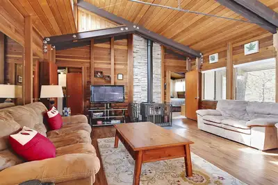 Image de Muskrat 2-Sunriver, Oregon: barbecue, connexion Wi-Fi, Sharc Aquatics, Tubing Hill, mont. Baccalauréat, Golf, Rivière Deschutes, Tennis, Pistes cyclables