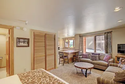 Image de Restez à l'écart du pic 9, étape confortable pour le studio apr��s le dîner