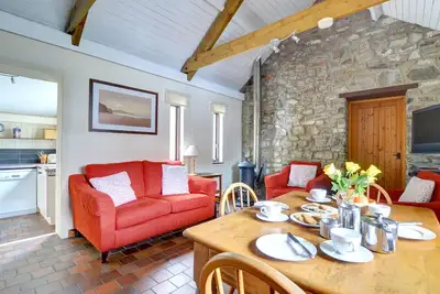 Image de Vine - Deux Chambres Maison, Couchages 4