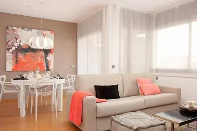 Image de 982 New Beach Apartment w/Pool