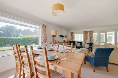 Image de Seaview - Trois Chambres Maison, Couchages 6