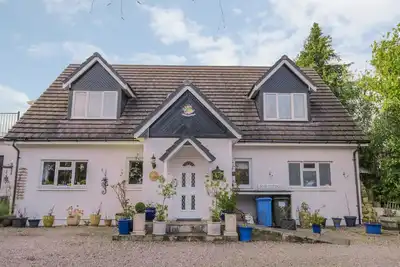 Image de L'Appartement, familial et convivial, avec un jardin à Croy, Ref 5375
