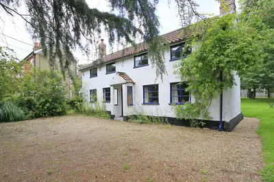 Image de Sherfield Cottage - Quatre Chambres Maison, Couchages 6