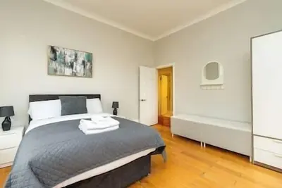 Image de Bright & Comfy London 2 Bed Flat (Qbe)