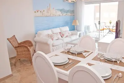 Image de Un élégant appartement avec piscine à Sitges.