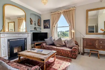 Image de 10b South Green - Trois Chambres Appartement, Couchages 8
