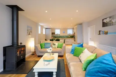 Image de Lluesta Cottage - Quatre Chambres Maison, Couchages 7