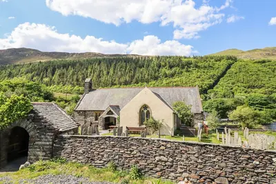 Image de St. Mary'S, pet friendly, avec un jardin à Tal Y Llyn, Ref 26732