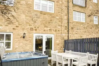 Image de Pinnacle View, Cowling